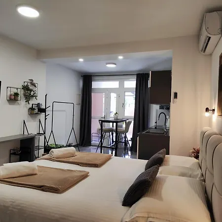 Apartment Cave With Free Parking Pula