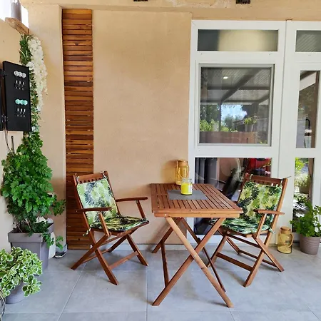 Апартаменти Cave With A Terrace And Free Parking *